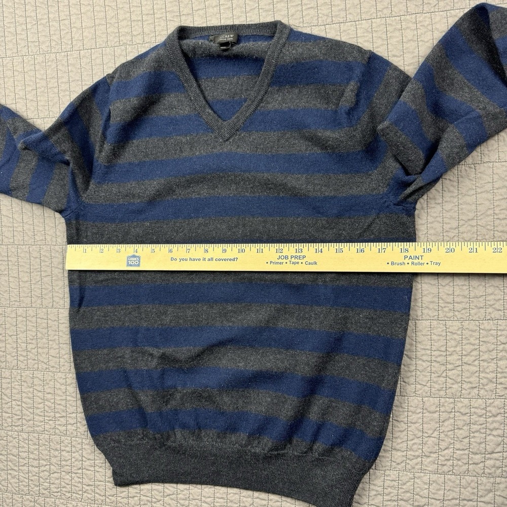 J Crew Sweater‎ Mens Medium Blue Gray Striped Merino Wool V Neck Preppy - Picture 6 of 9